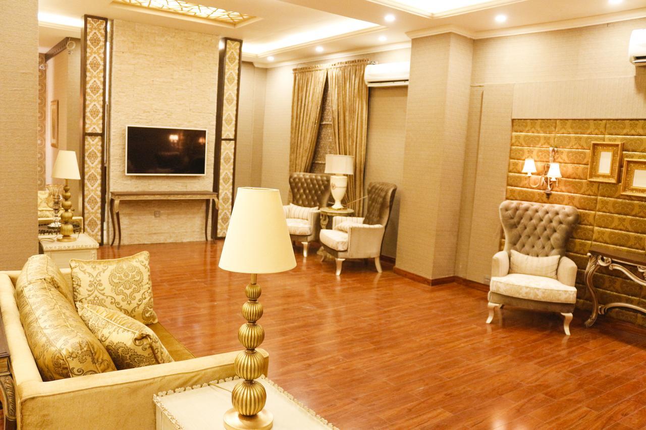 Shelton'S Rezidor Hotel Peshawar Bagian luar foto